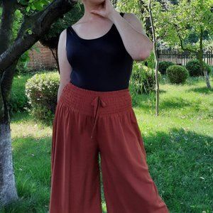 Vintage pants for woman. Retro clothes. Cullotes